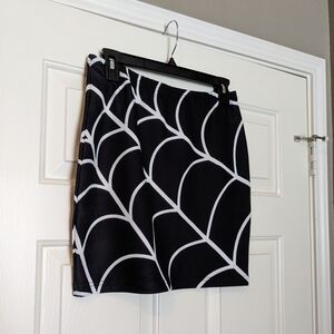 Black and White Web Patterned Women's Skirt